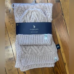 U.S. Polo Assn. Light pink Knit Hat and Scarf Set